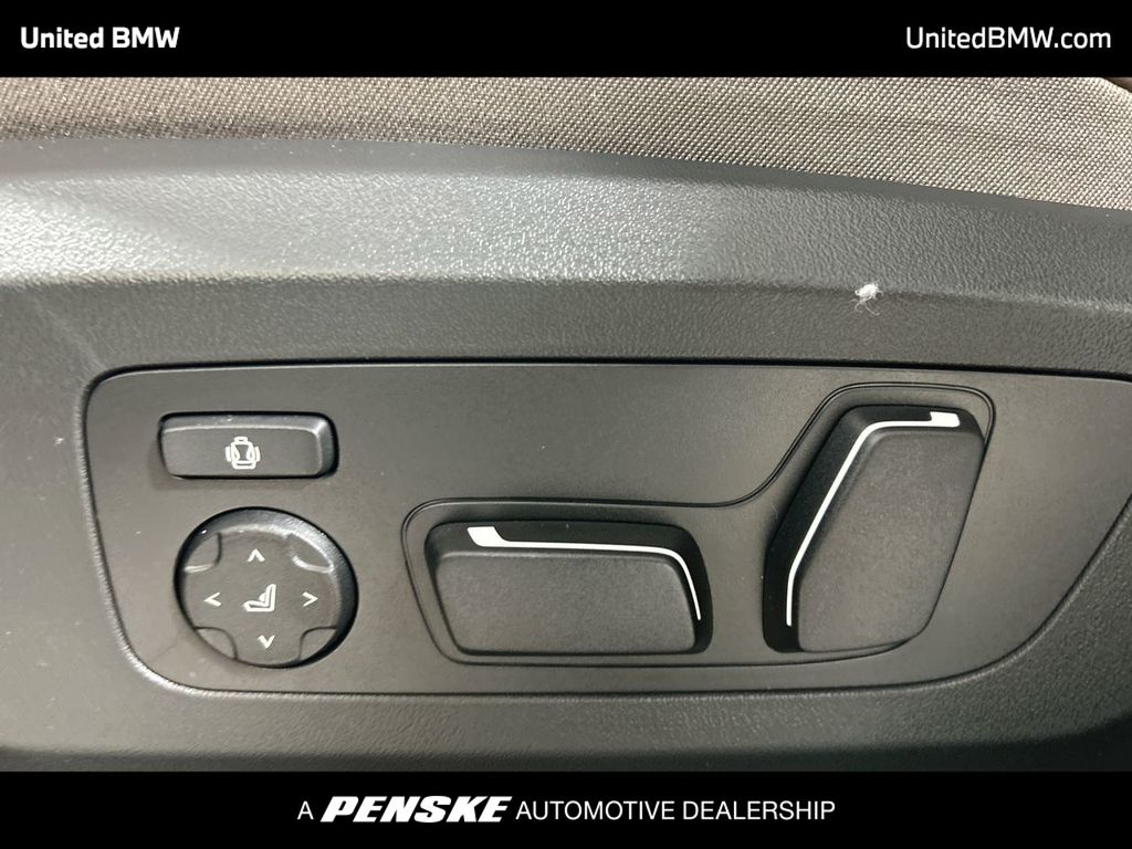 Thumbnail: 2026 BMW X3 - 12