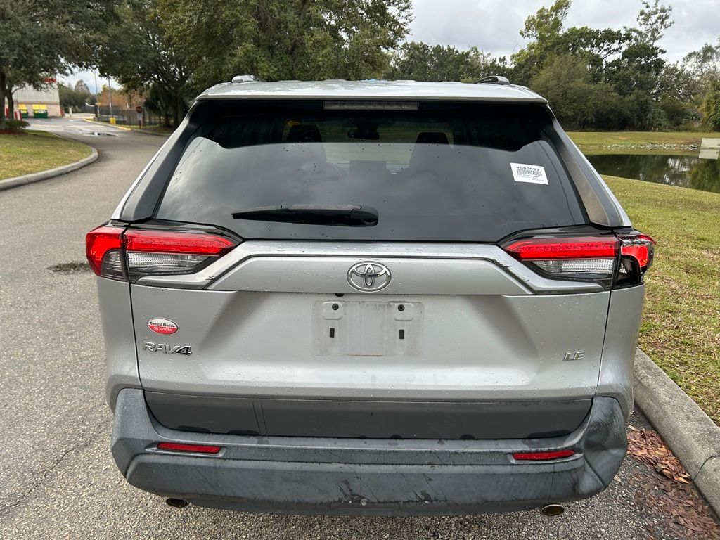 Thumbnail: 2020 Toyota RAV4 - 4