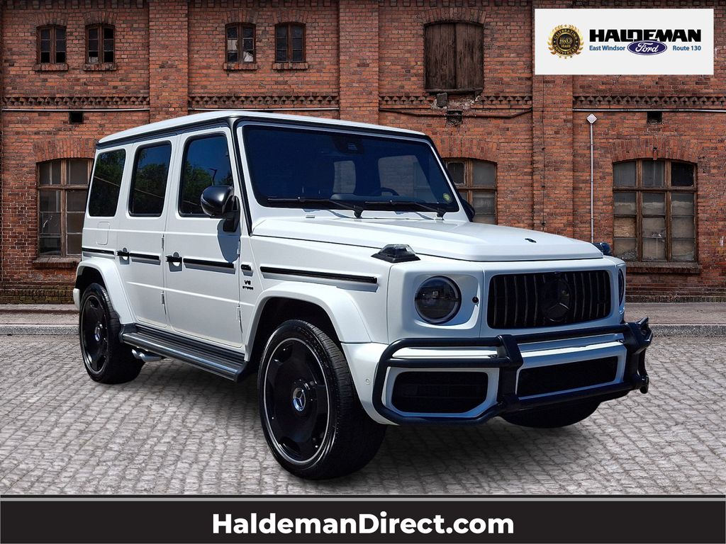 MANUFAKTUR Moonlight White Metallic 2024 Mercedes-Benz G-Class AMG G 63 4MATIC SUV / Crossover All-Wheel Drive 9-Speed Automatic
