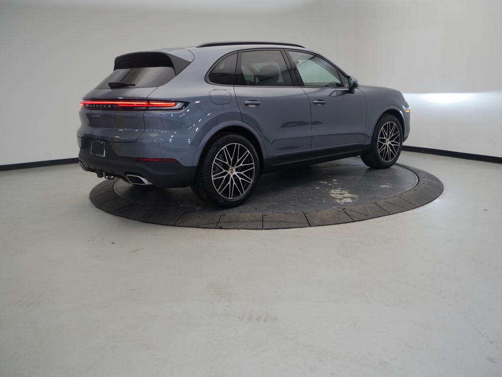 Thumbnail: 2026 Porsche Cayenne - 7