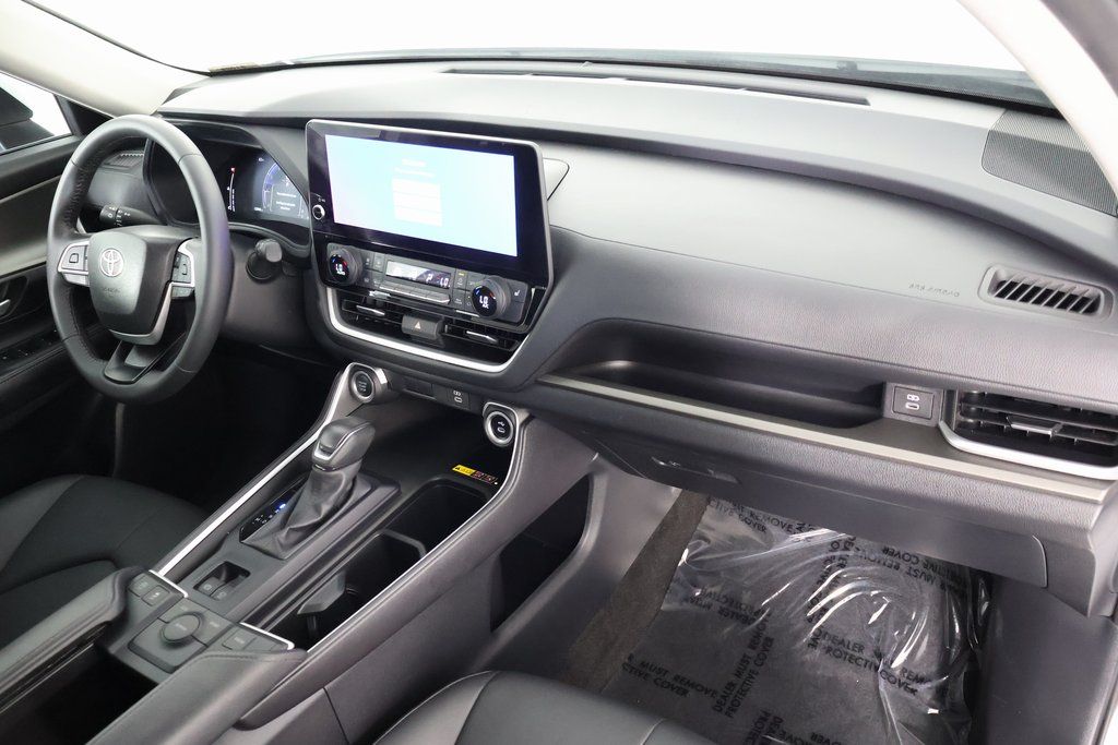 Thumbnail: 2024 Toyota Grand Highlander - 9