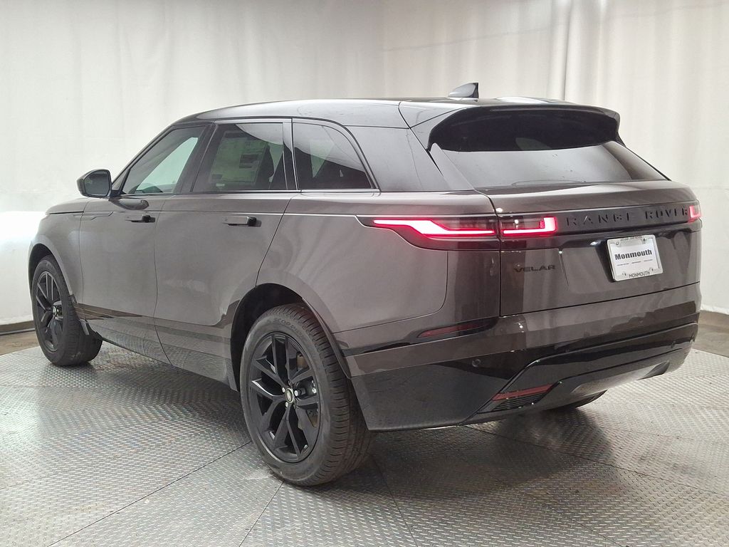 2025 Land Rover Range Rover Velar Dynamic SE 4