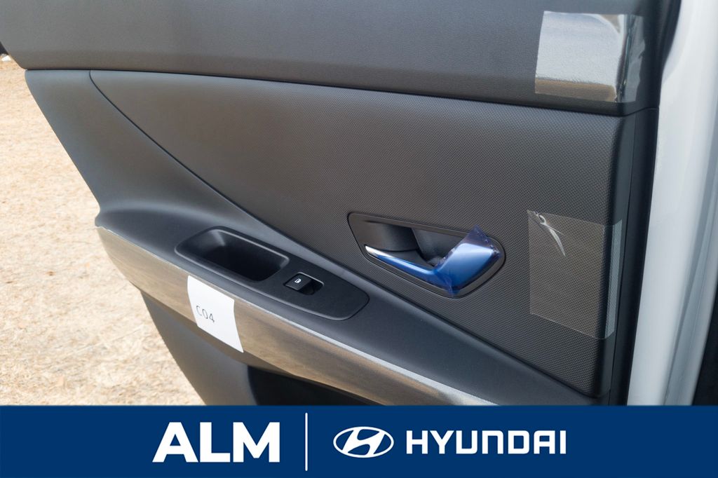 New 2026 Black Hyundai SE image 18