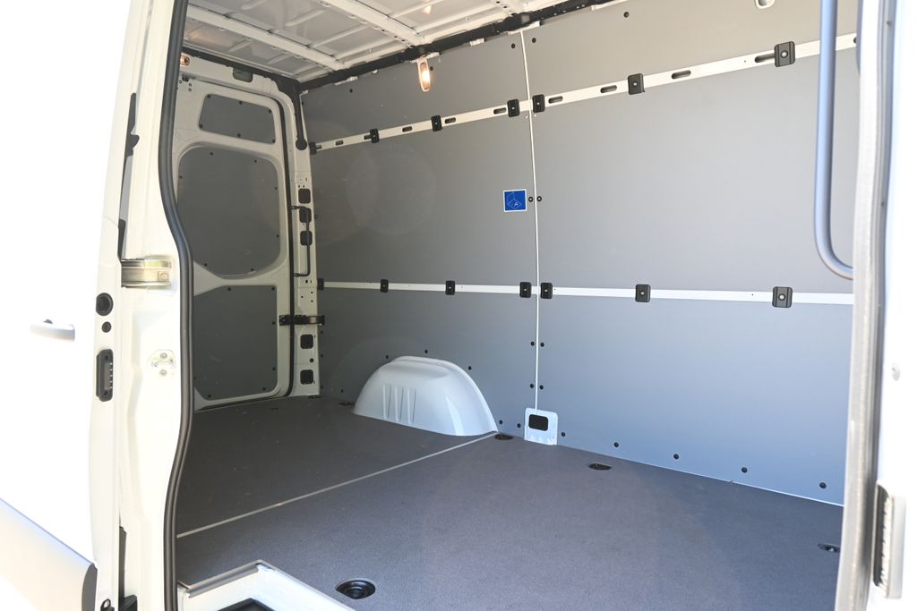 2025 Mercedes-Benz Sprinter 2500 28