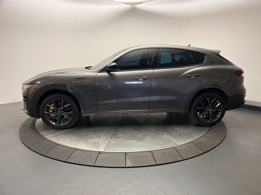 Thumbnail: 2022 Maserati Levante - 2
