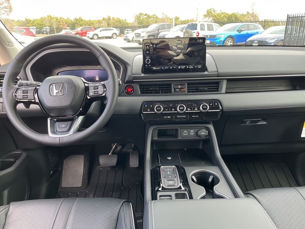 Thumbnail: 2025 Honda Pilot - 9