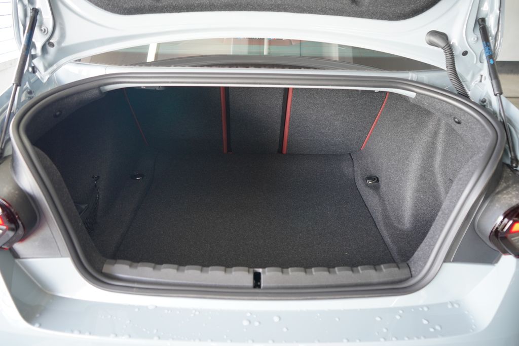 Thumbnail: 2026 BMW 2 Series - 21