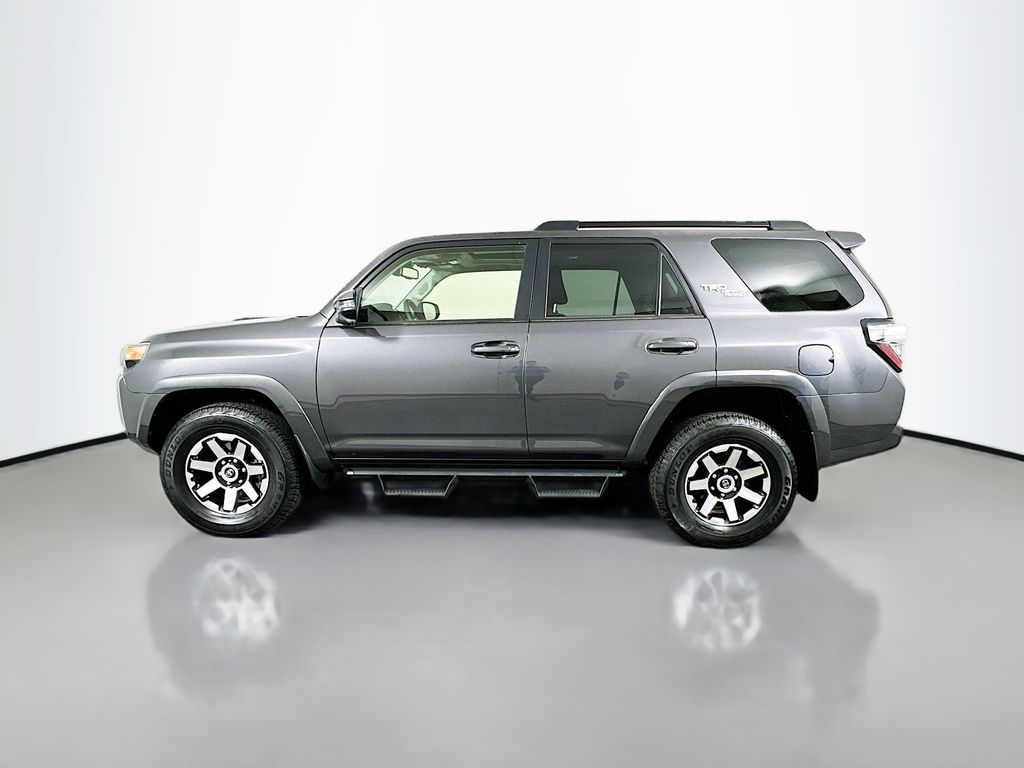 2022 Toyota 4Runner TRD Off Road 8