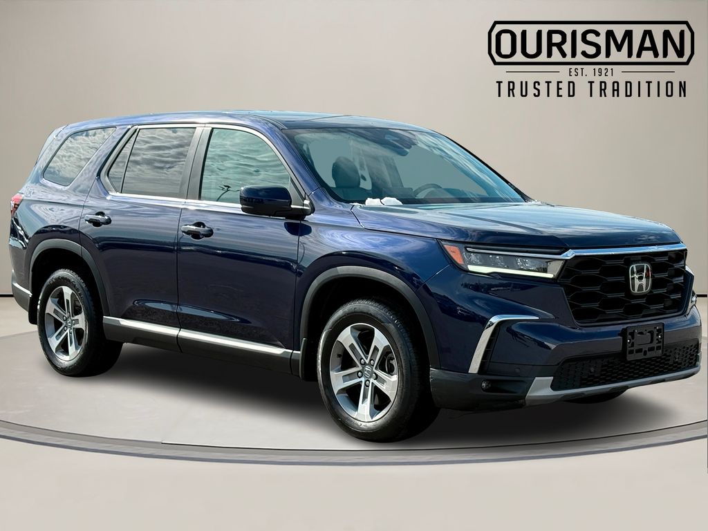 2023 Honda Pilot EX-L AWD with Captains Chairs