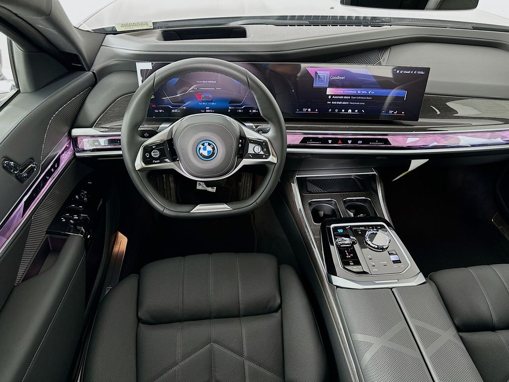 Thumbnail: 2026 BMW i7 - 19