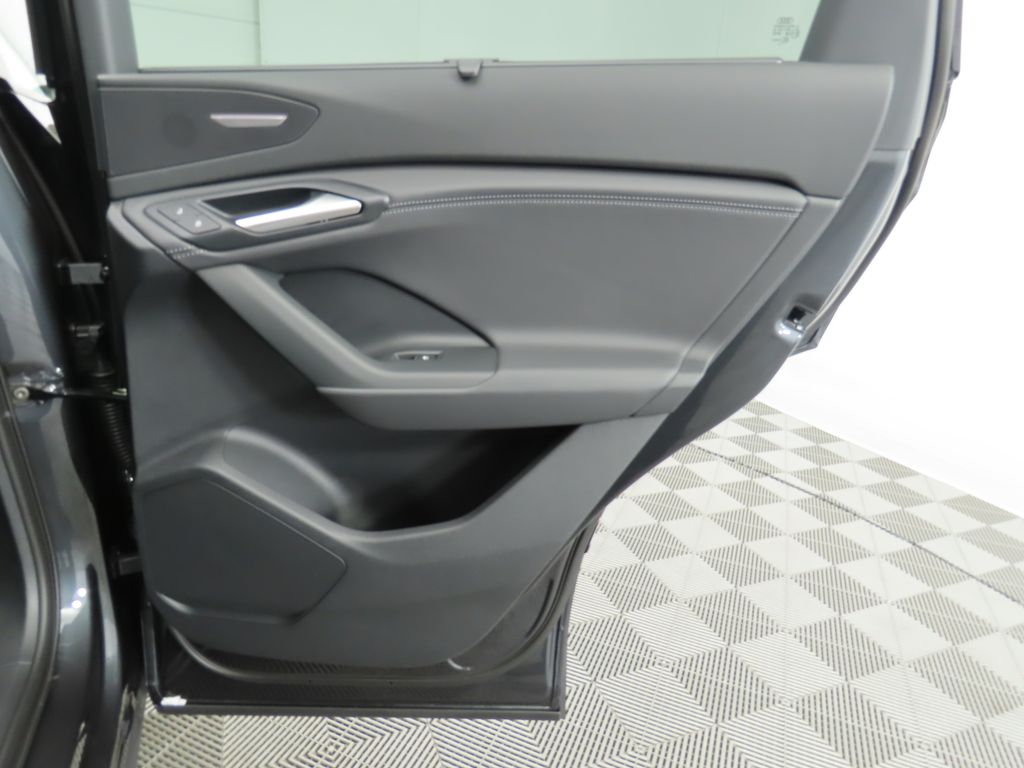 2025 Audi Q6 e-tron Premium 28
