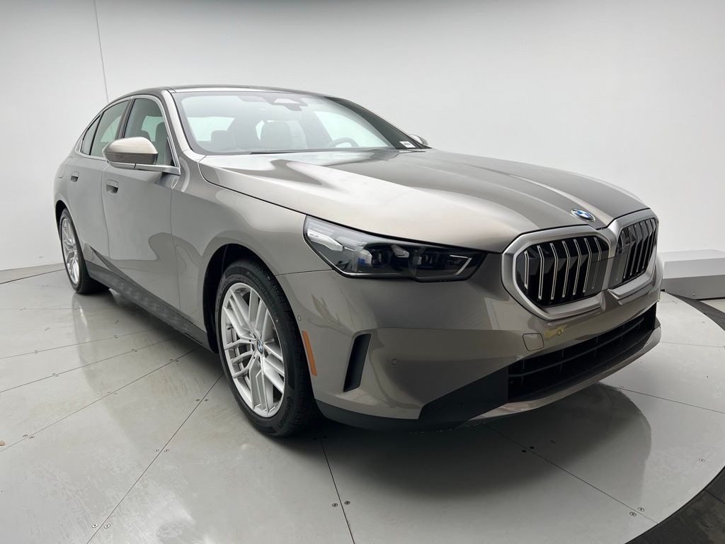 2025 BMW 5 Series 530i xDrive 2