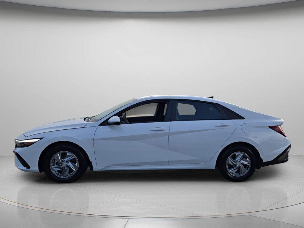 2026 Hyundai Elantra - $22,299