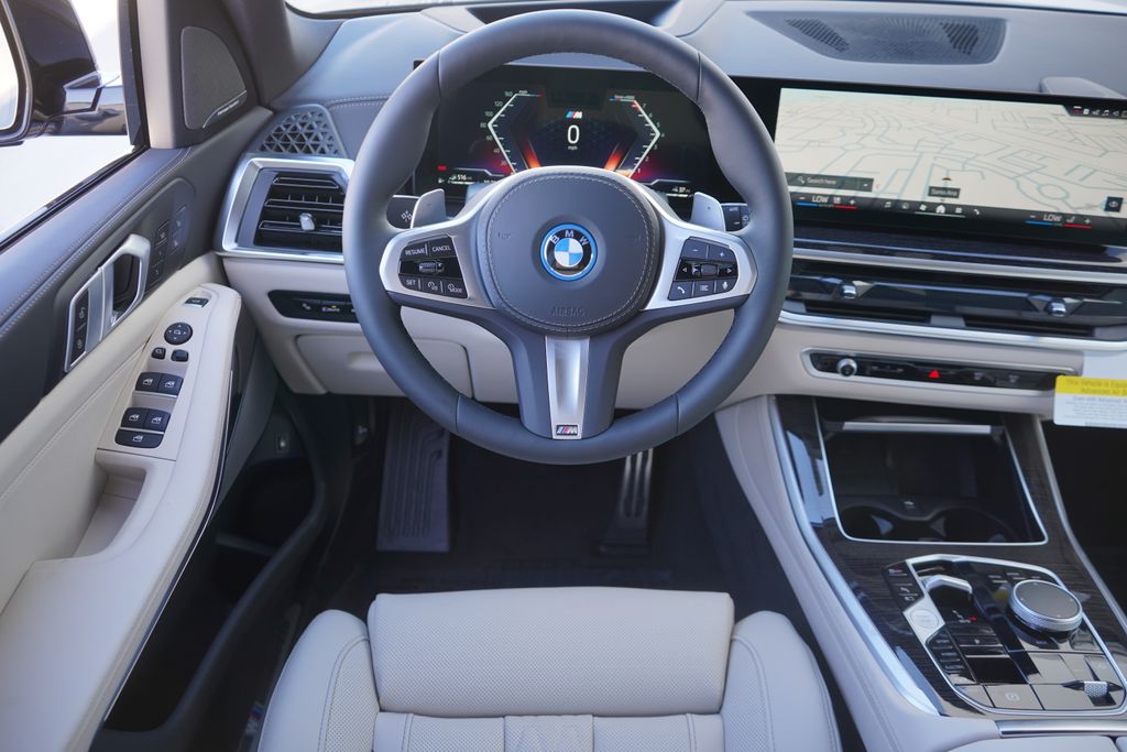 2025 BMW X5 xDrive50e 15