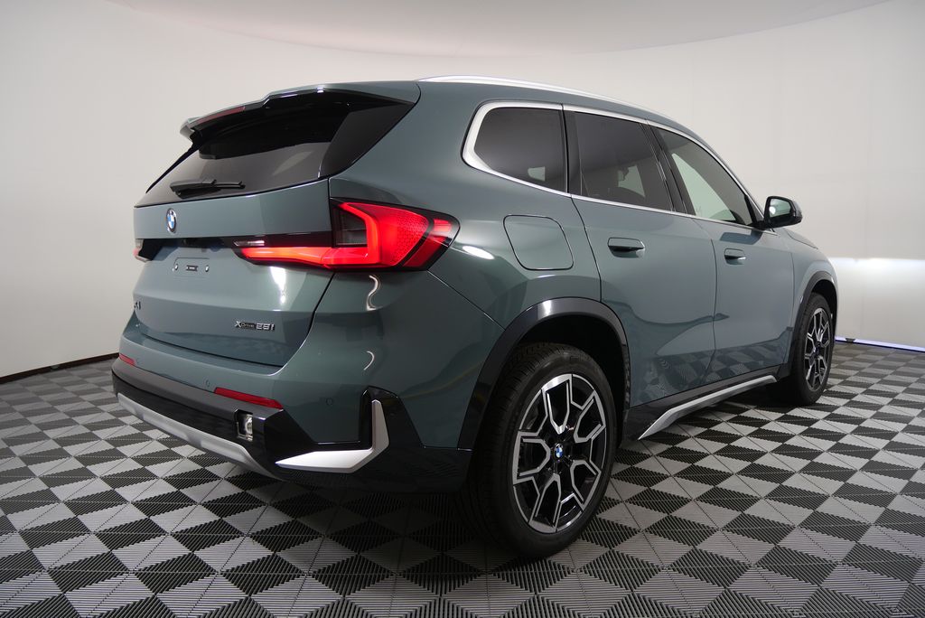 Thumbnail: 2026 BMW X1 - 3
