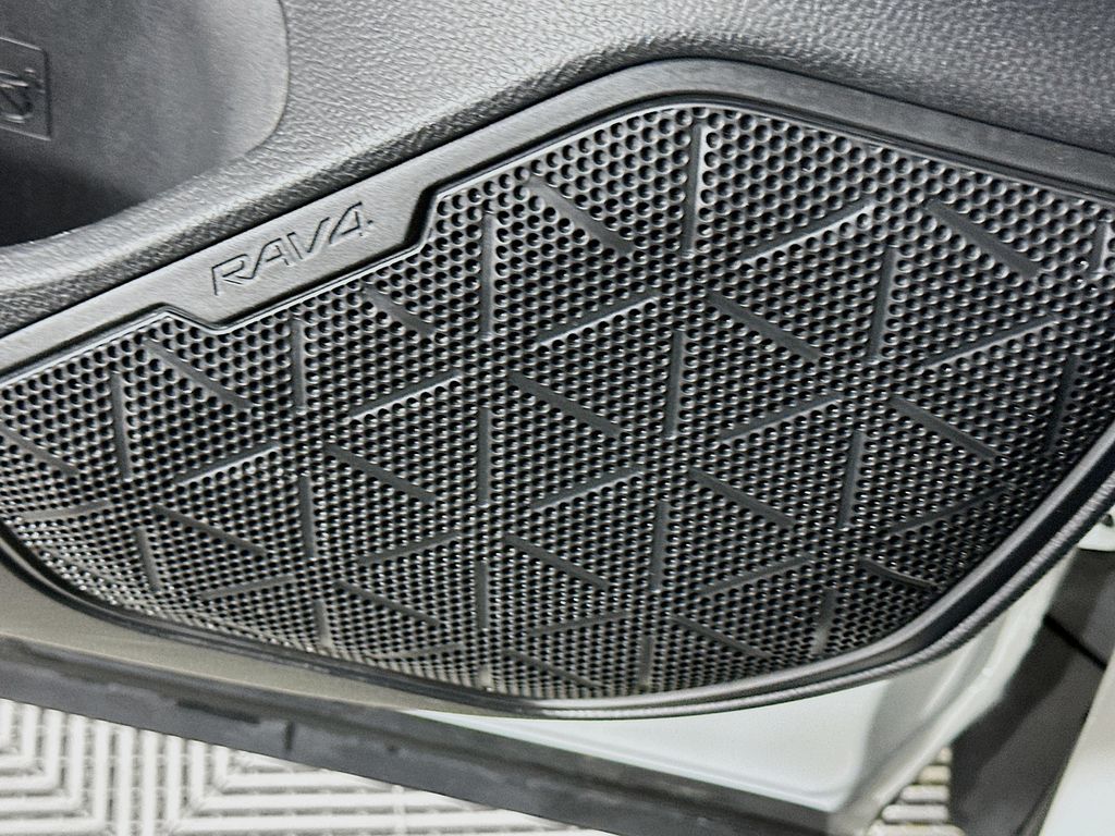 Thumbnail: 2024 Toyota RAV4 - 19