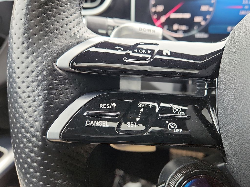 Thumbnail: 2025 Mercedes-Benz GLC - 21