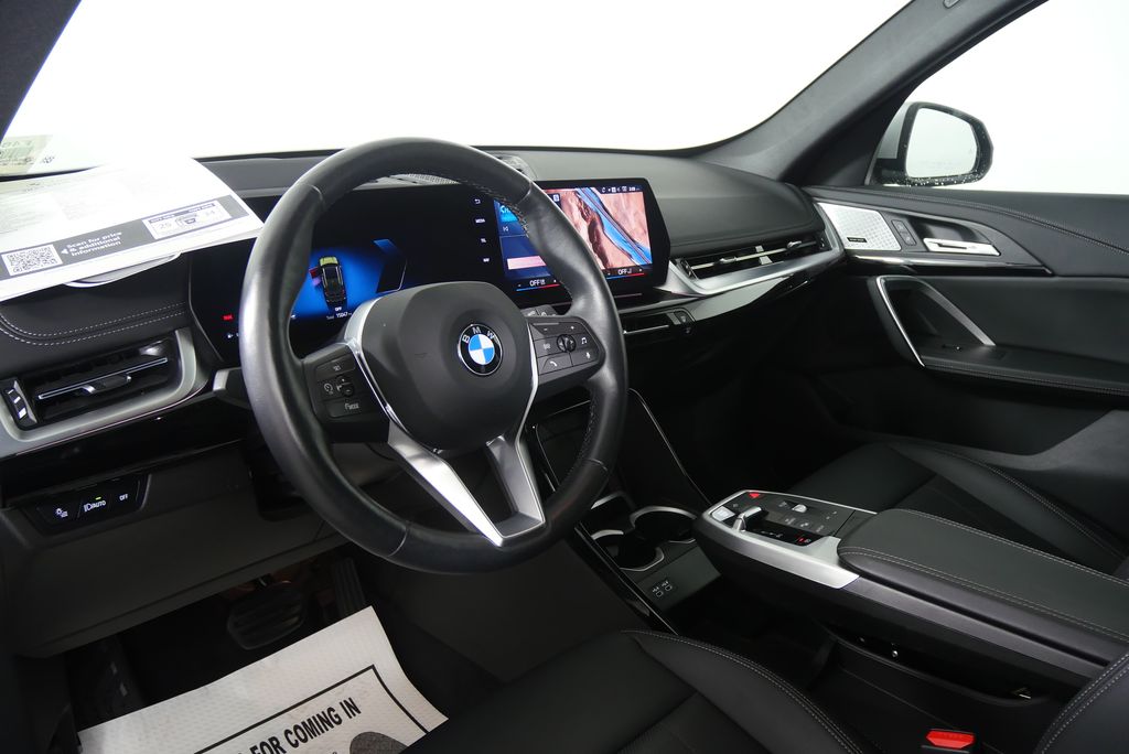 Thumbnail: 2024 BMW X1 - 13