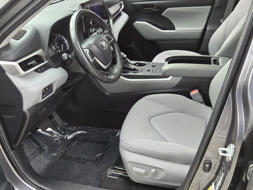 2024 Toyota Highlander - $35,418
