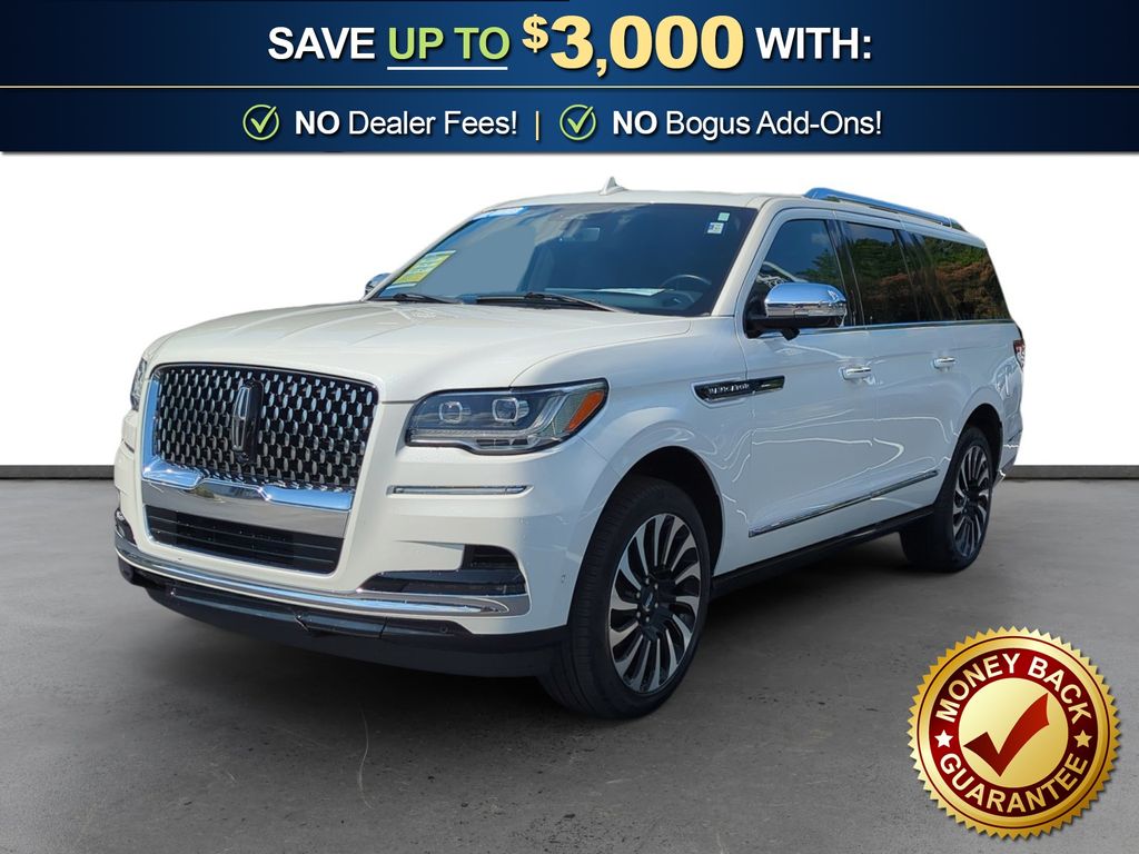 Pristine White Metallic Tri-Coat 2024 Lincoln Navigator L Black Label 4WD SUV / Crossover Four-Wheel Drive Automatic