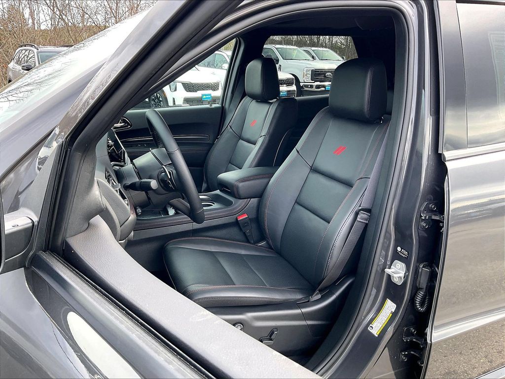 2026 Dodge Durango — photo 11