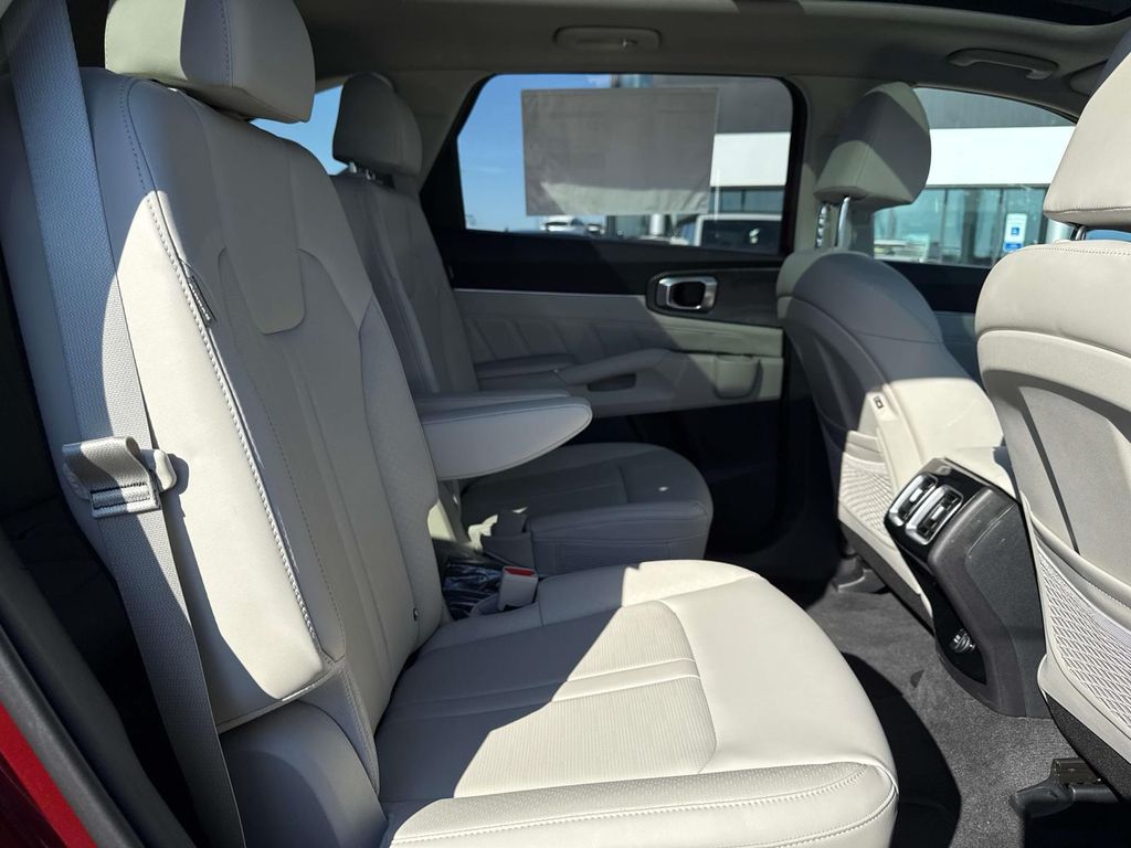 New 2025 Red Kia X-Line SX image 12