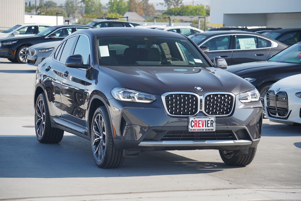 2025 BMW X4 xDrive30i 3