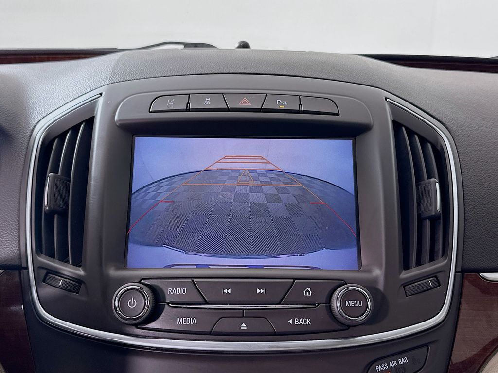 Thumbnail: 2016 Buick Regal - 14