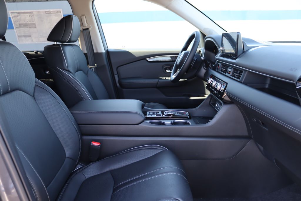 2025 Honda Pilot Elite 23