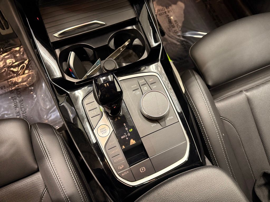 Thumbnail: 2023 BMW X3 - 17