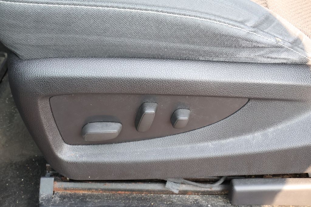 2014 Chevrolet Silverado 1500 LT 14