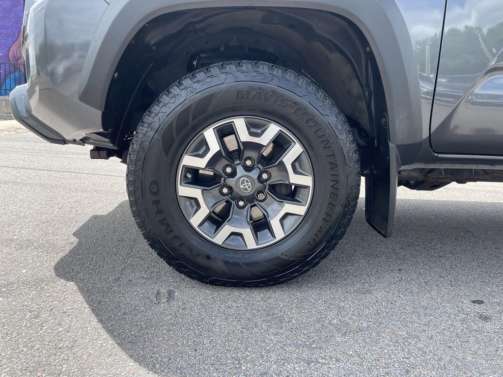 Used 2018 Toyota Tacoma Truck