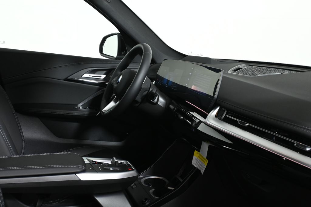 Thumbnail: 2027 BMW X1 - 29