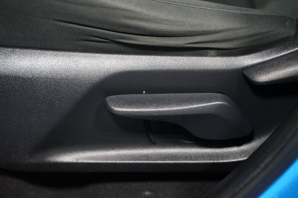 Thumbnail: 2021 Toyota RAV4 - 30