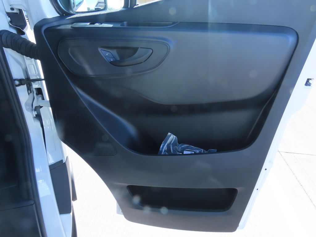 Thumbnail: 2025 Mercedes-Benz Sprinter - 23