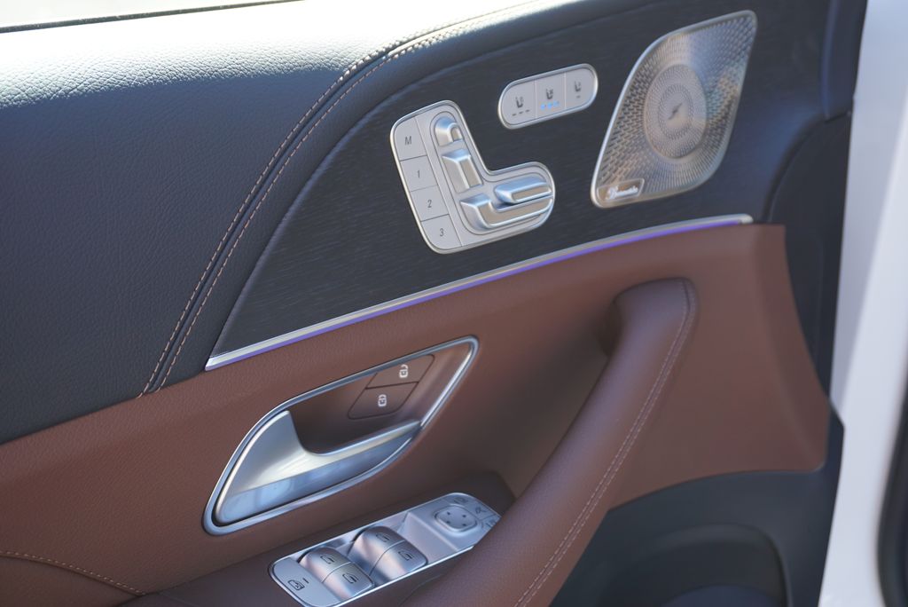 Thumbnail: 2026 Mercedes-Benz GLE - 24