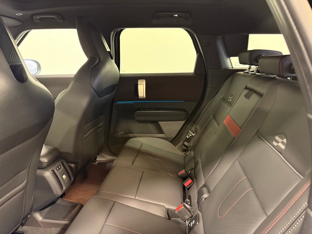 Thumbnail: 2027 MINI Cooper Countryman - 19