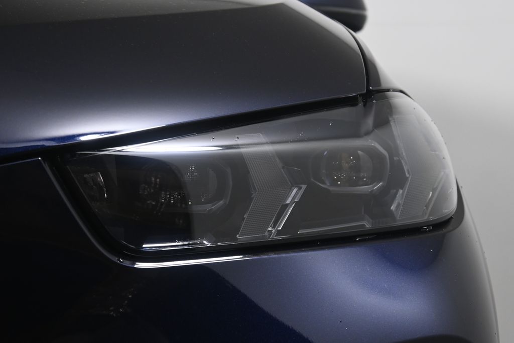 Thumbnail: 2026 BMW X5 - 11