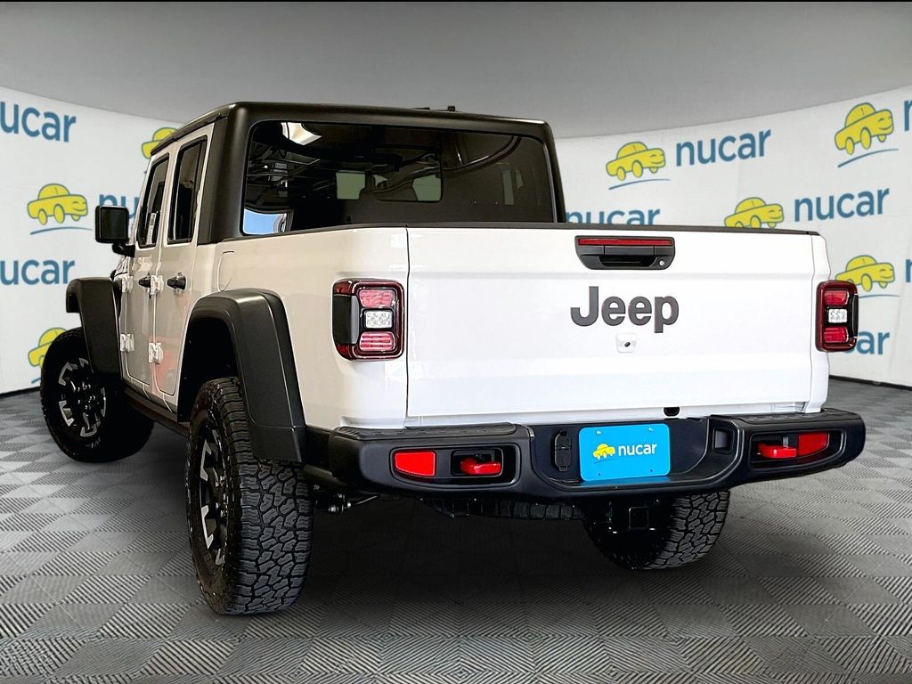 2026 Jeep Gladiator — photo 4