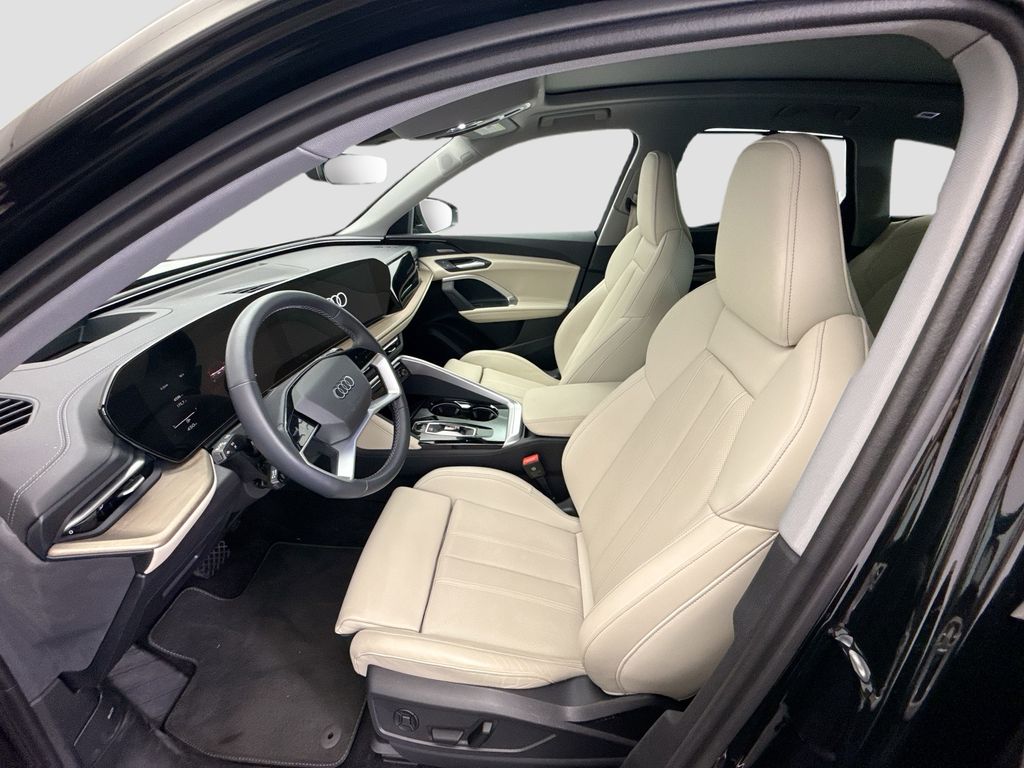 Thumbnail: 2025 Audi Q5 - 18