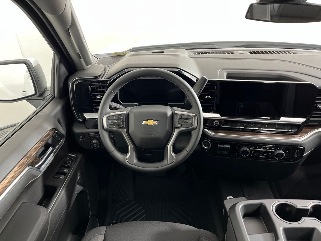 Thumbnail: 2026 Chevrolet Silverado 1500 - 17