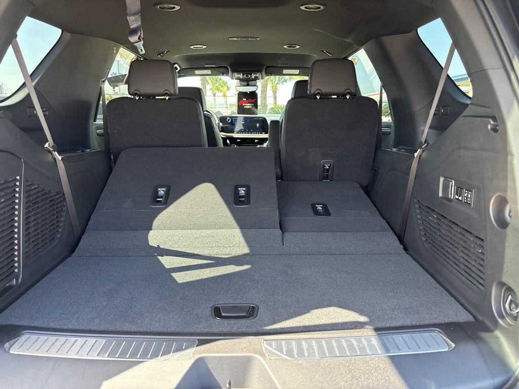 2026 Chevrolet Tahoe High Country - 11