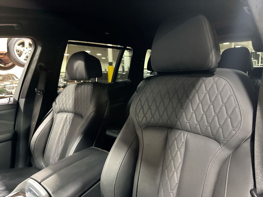 2023 BMW X7 xDrive40i 2