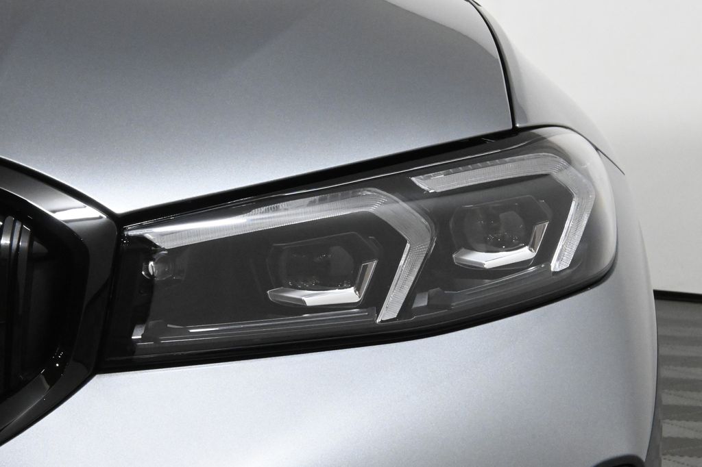 Thumbnail: 2026 BMW 3 Series - 11