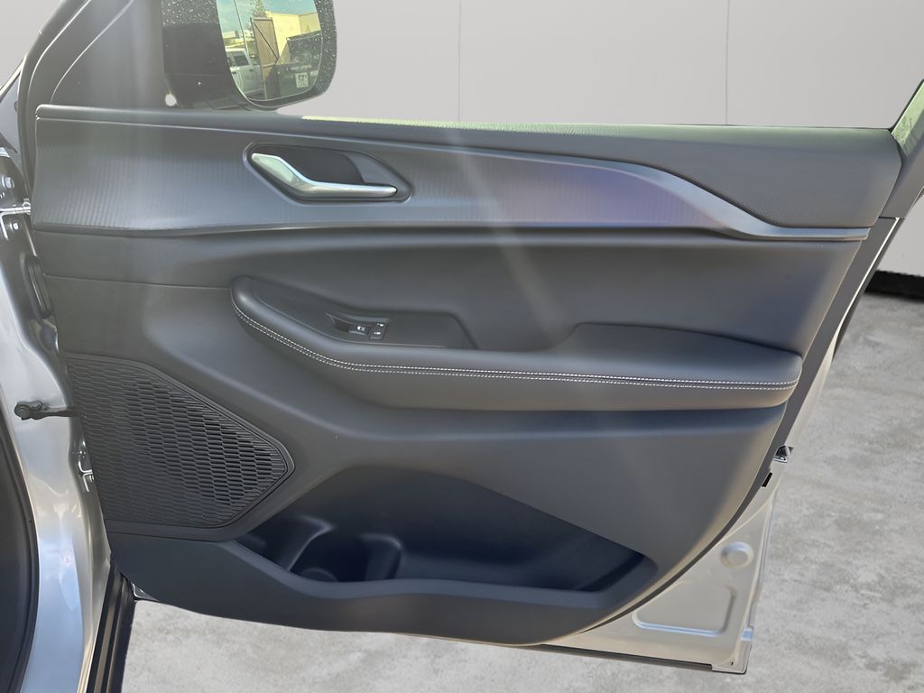 New Car 2025 Jeep Grand Cherokee  For Sale Under $40,000 In Austin, Texas