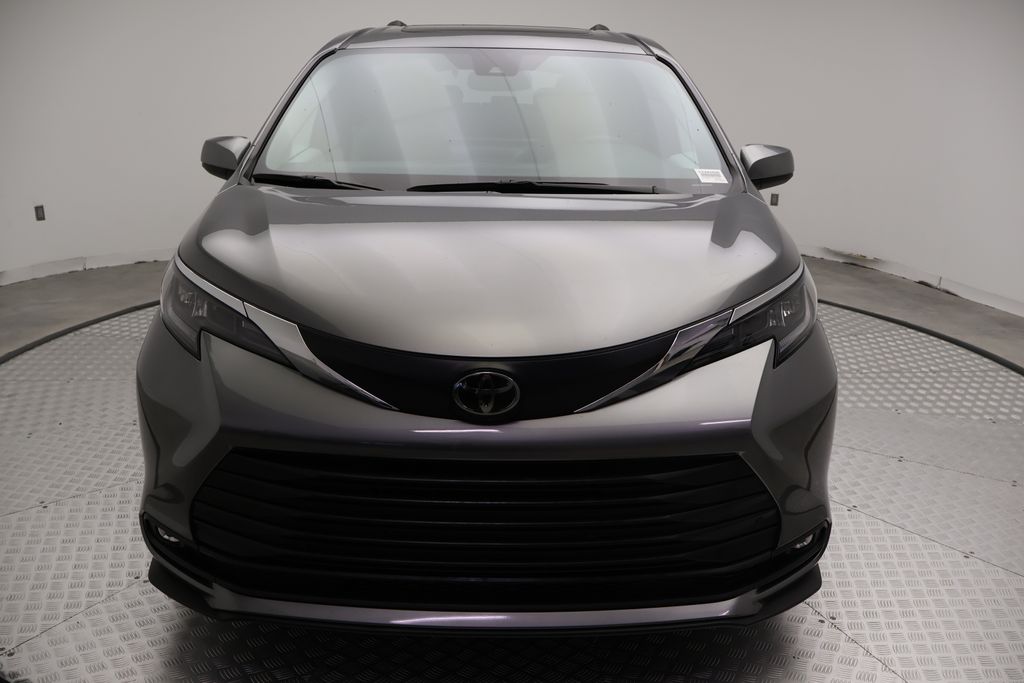 Thumbnail: 2026 Toyota Sienna - 5
