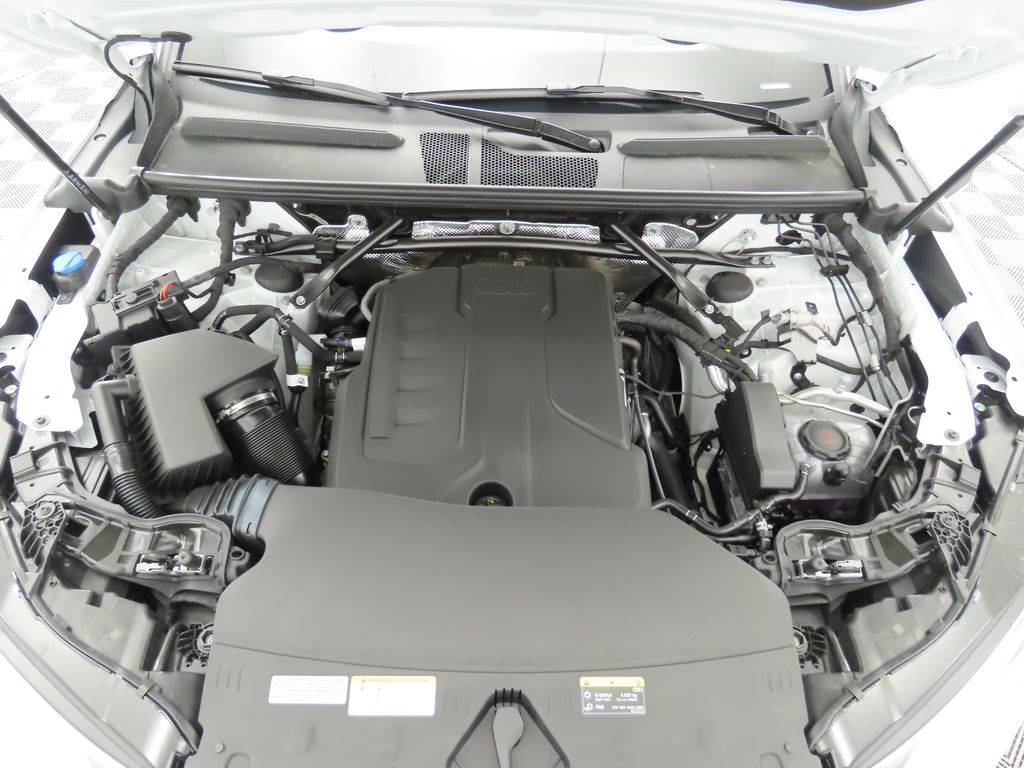 Thumbnail: 2025 Audi Q5 - 31