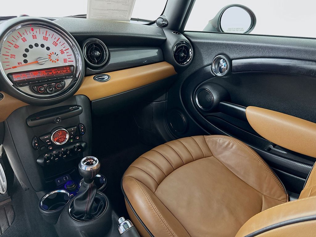 Thumbnail: 2013 MINI Cooper - 22