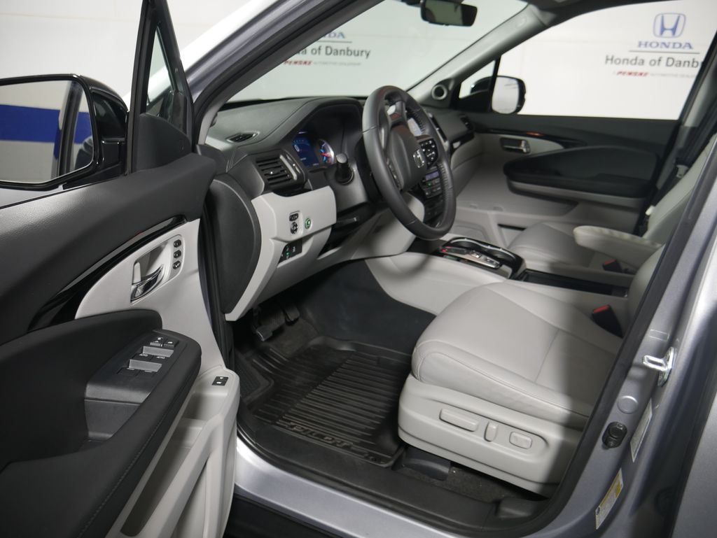 Thumbnail: 2022 Honda Pilot - 28