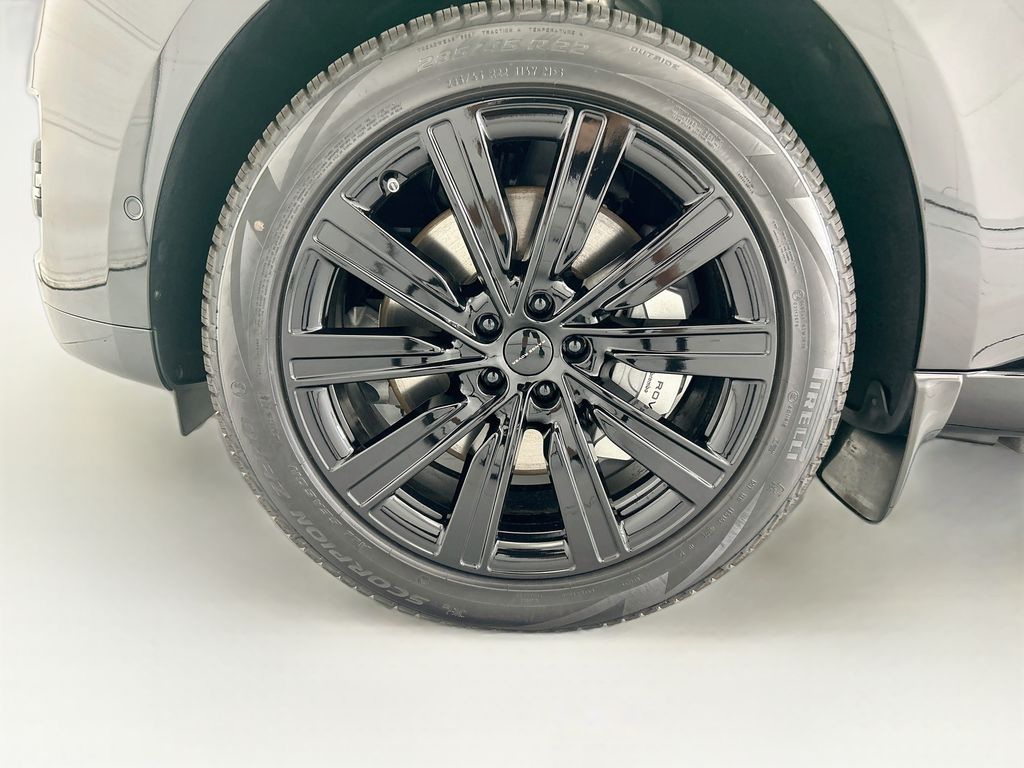 Thumbnail: 2026 Land Rover Range Rover - 29